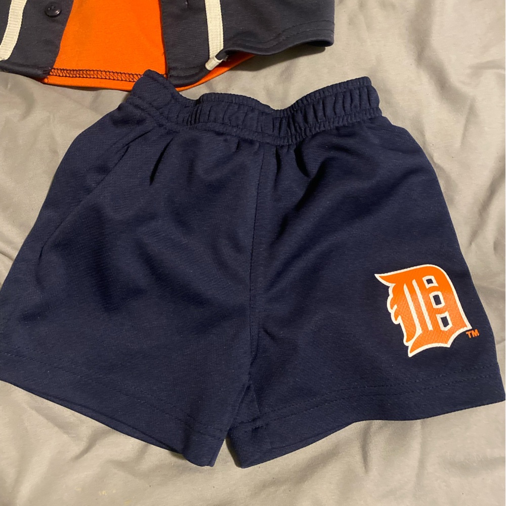 Detroit tigers athletic shorts